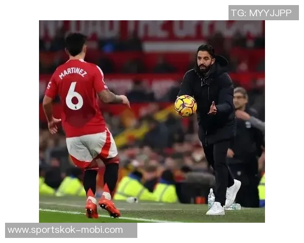 曼联后卫利桑德罗膝伤恢复接近尾声即将重返球队合练